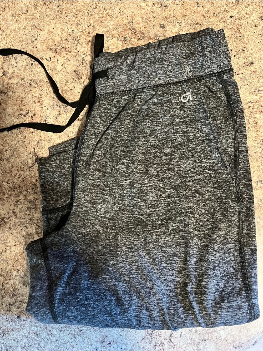 GAP Women's Gray Heather Drawstring Joggers Size Small. Super soft! - Picture 3 of 5